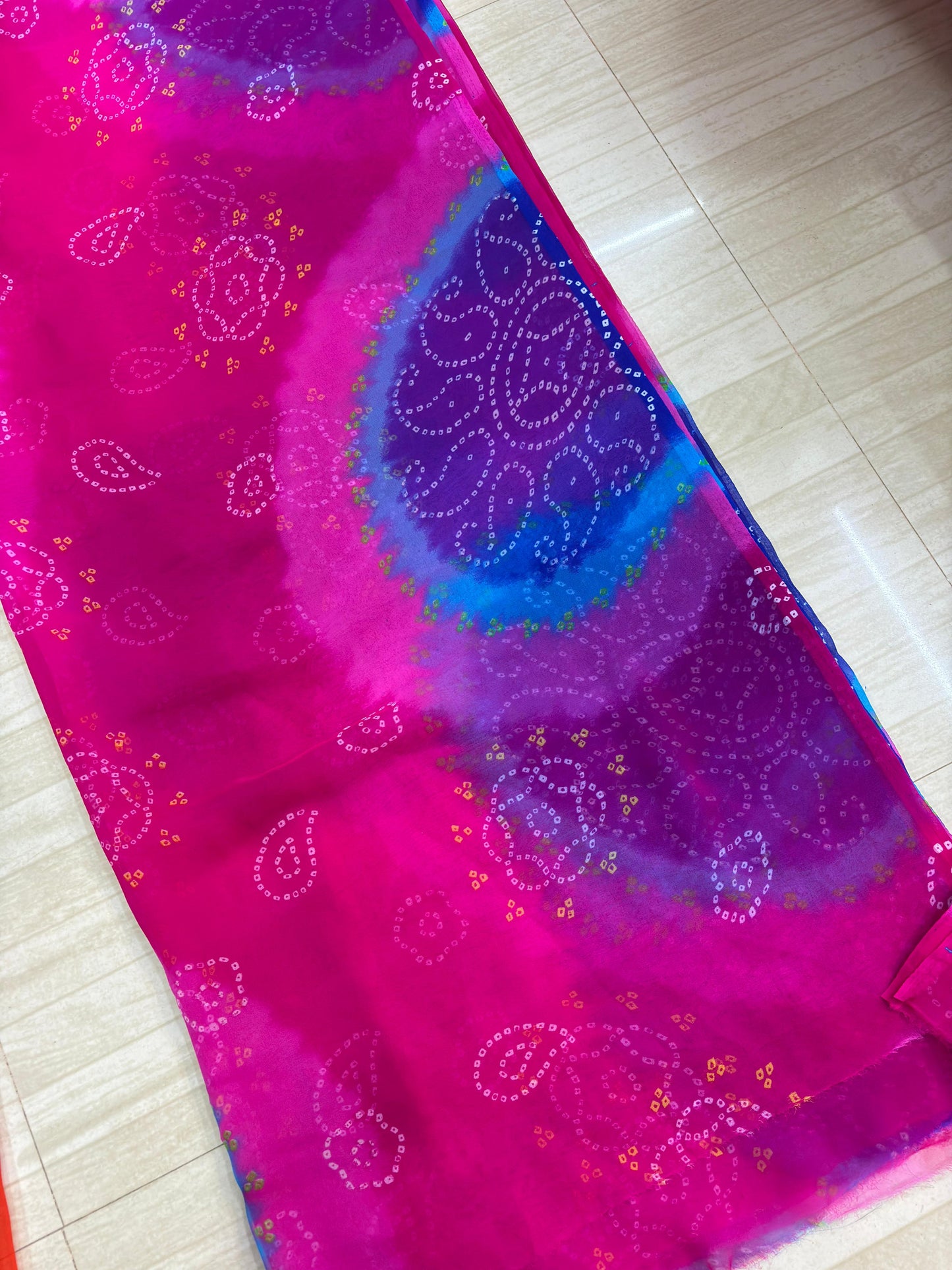 Ghewar Rai Bandhej Royal Pure Odhna- 072