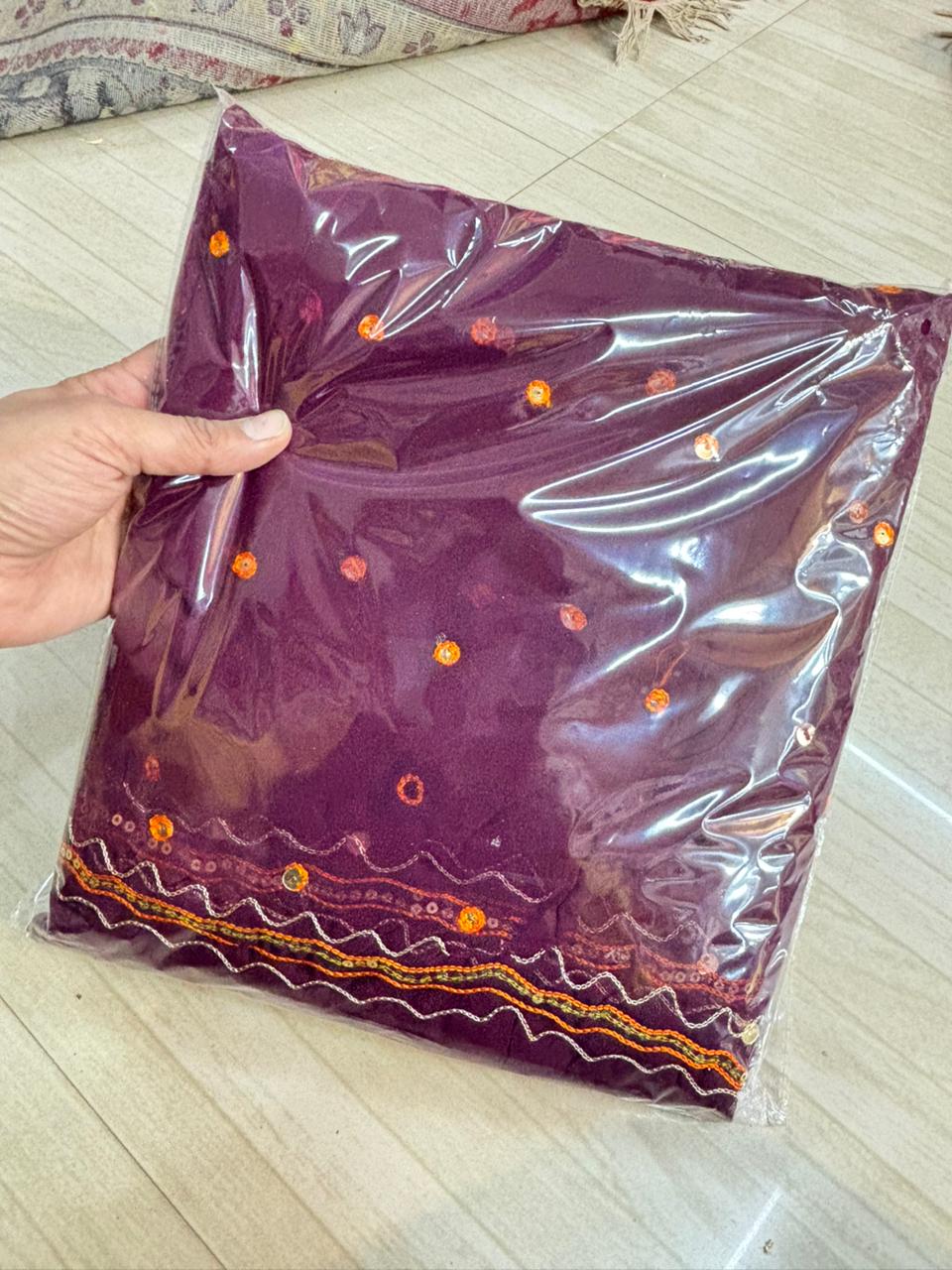 1000 Buti Poshak- 872