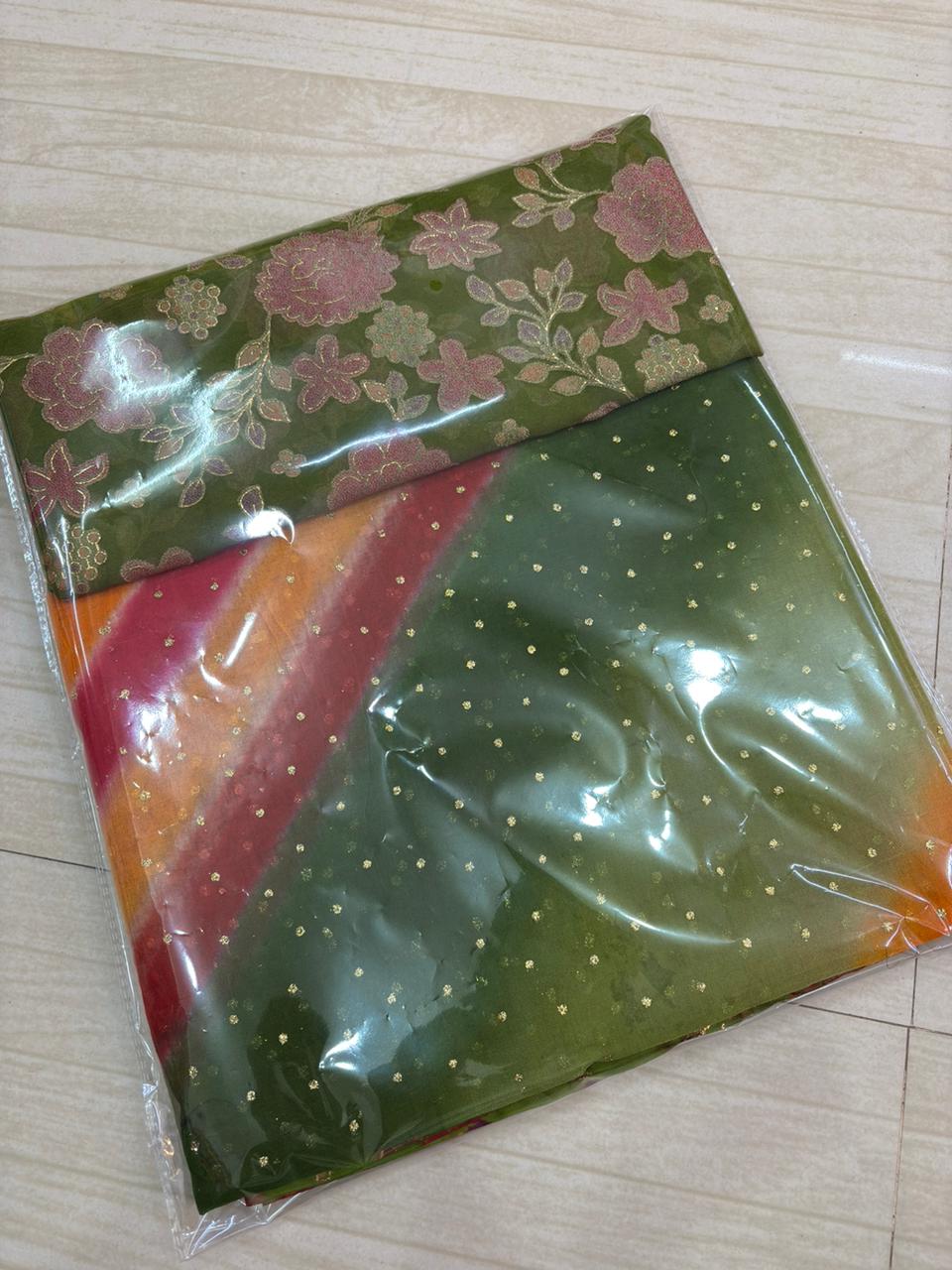 SUIT WITH SARBATI ODHNA-1377