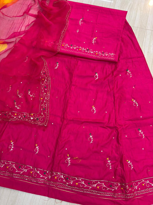 BOUTIQUE TORA SUIT (DARK PINK)-550