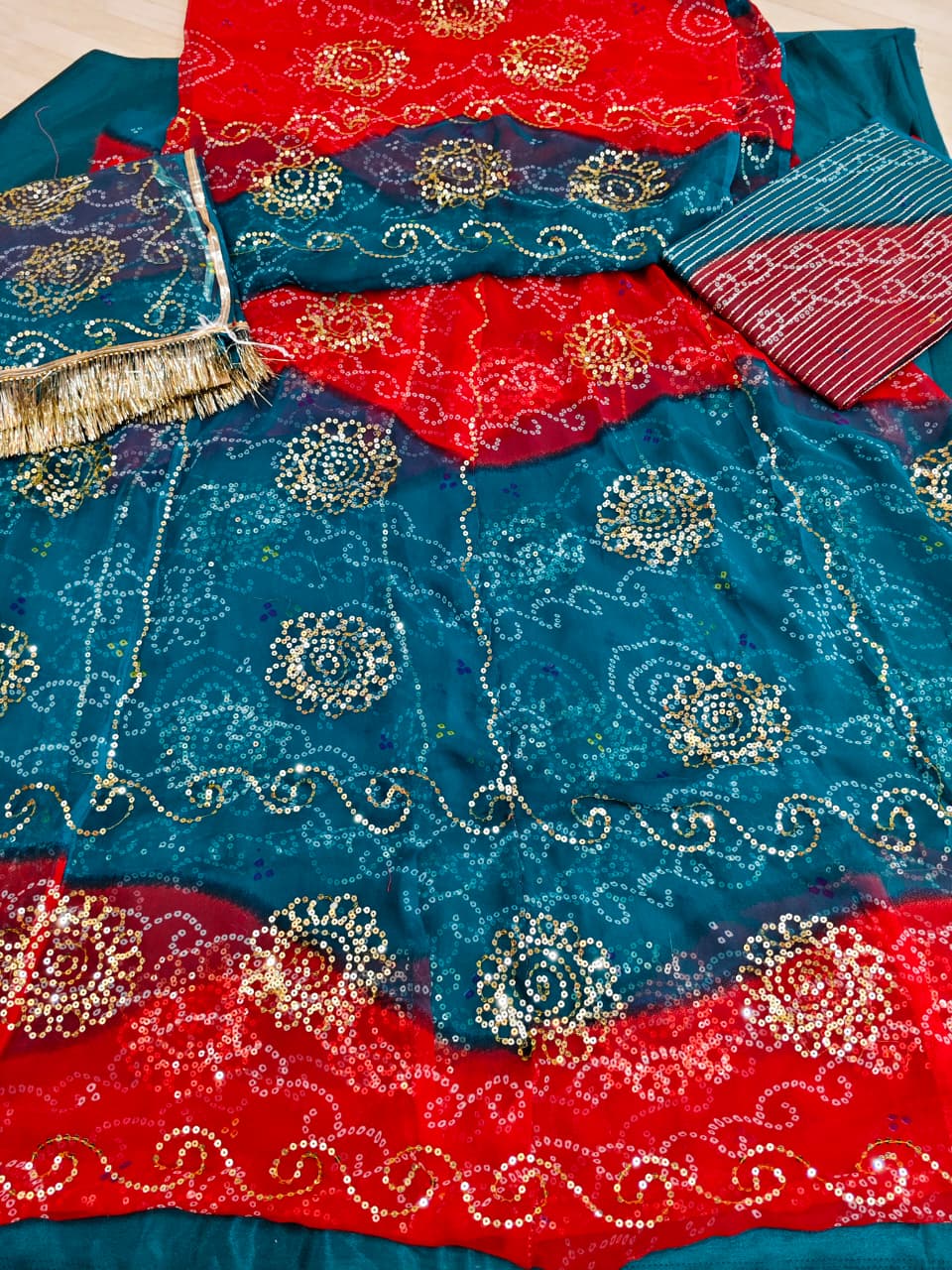RAI BANDHEJ TARI POSHAK-1019