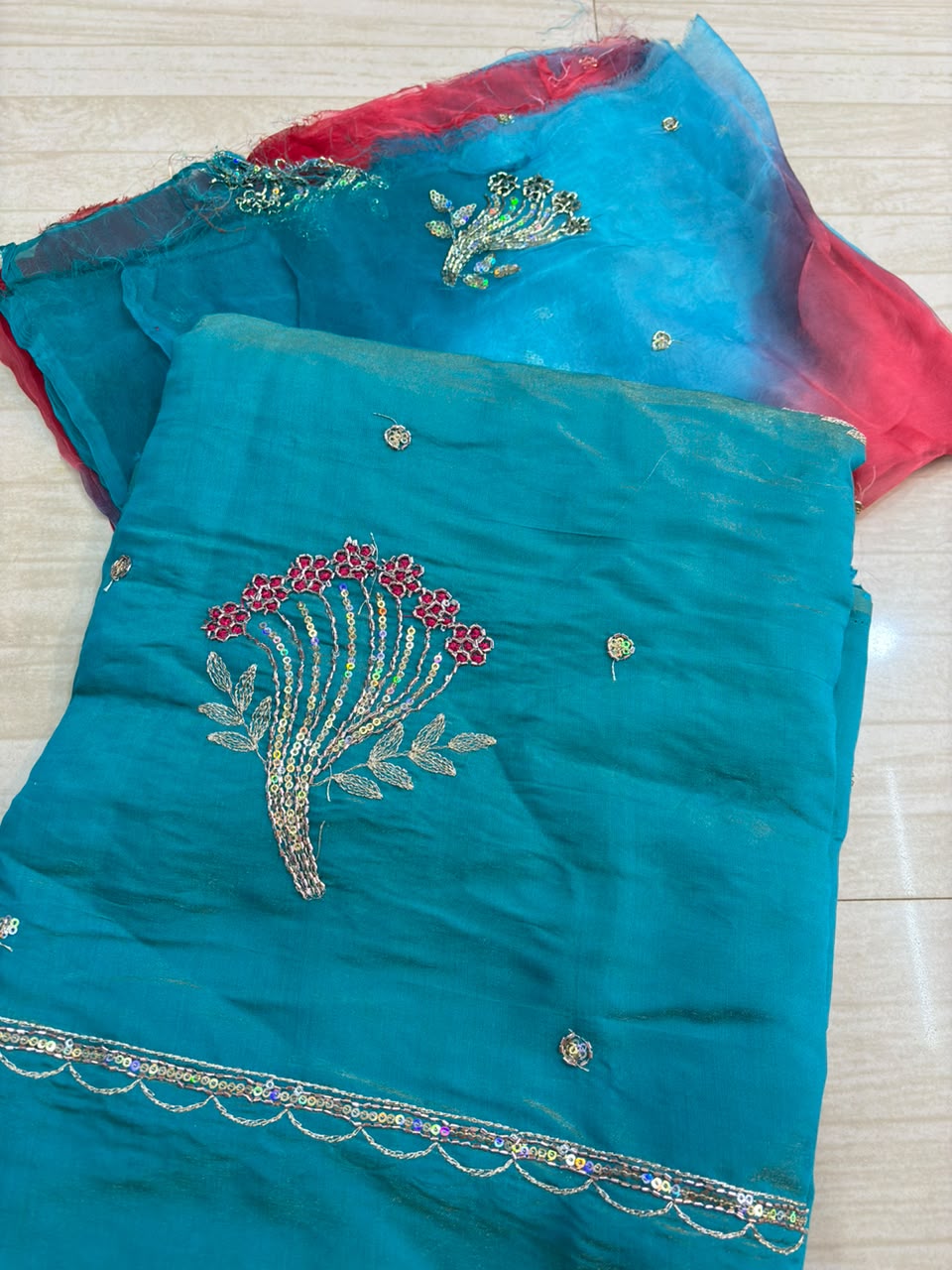 7 STAR HANDWORK TORA SUIT- 2137