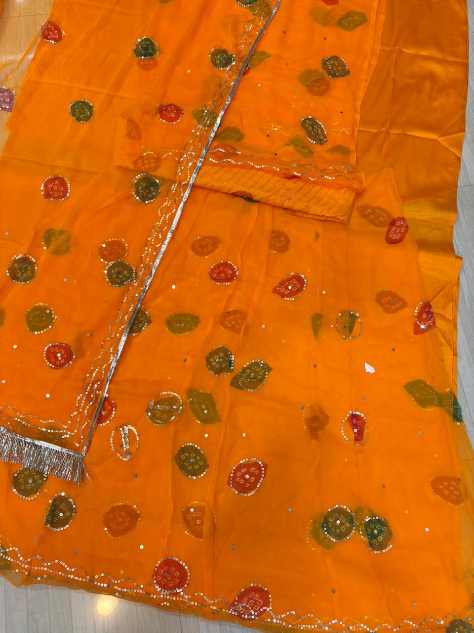 Laddu Tari work poshak (Aam)- 422