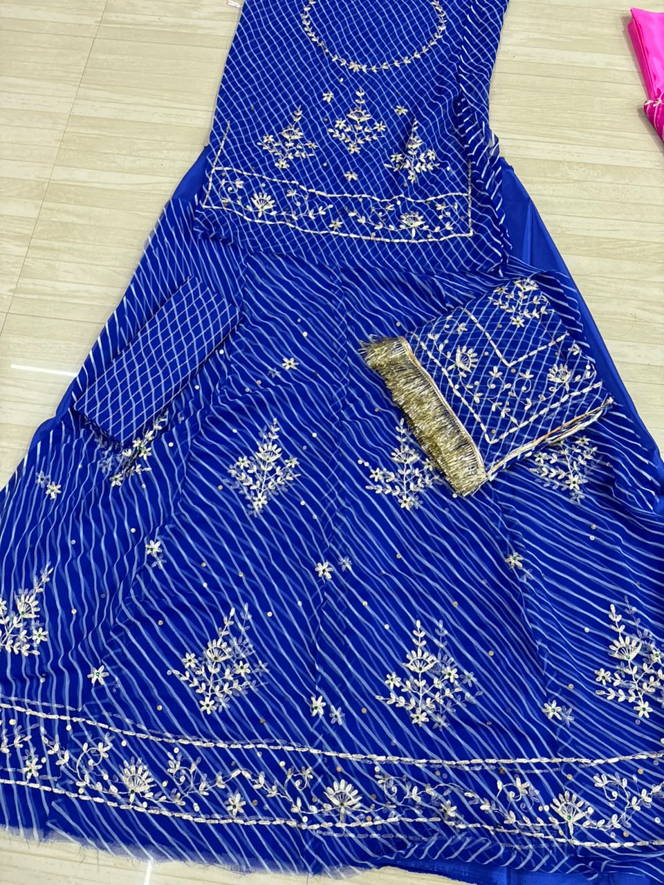 Rajashahi Lehariya Poshak